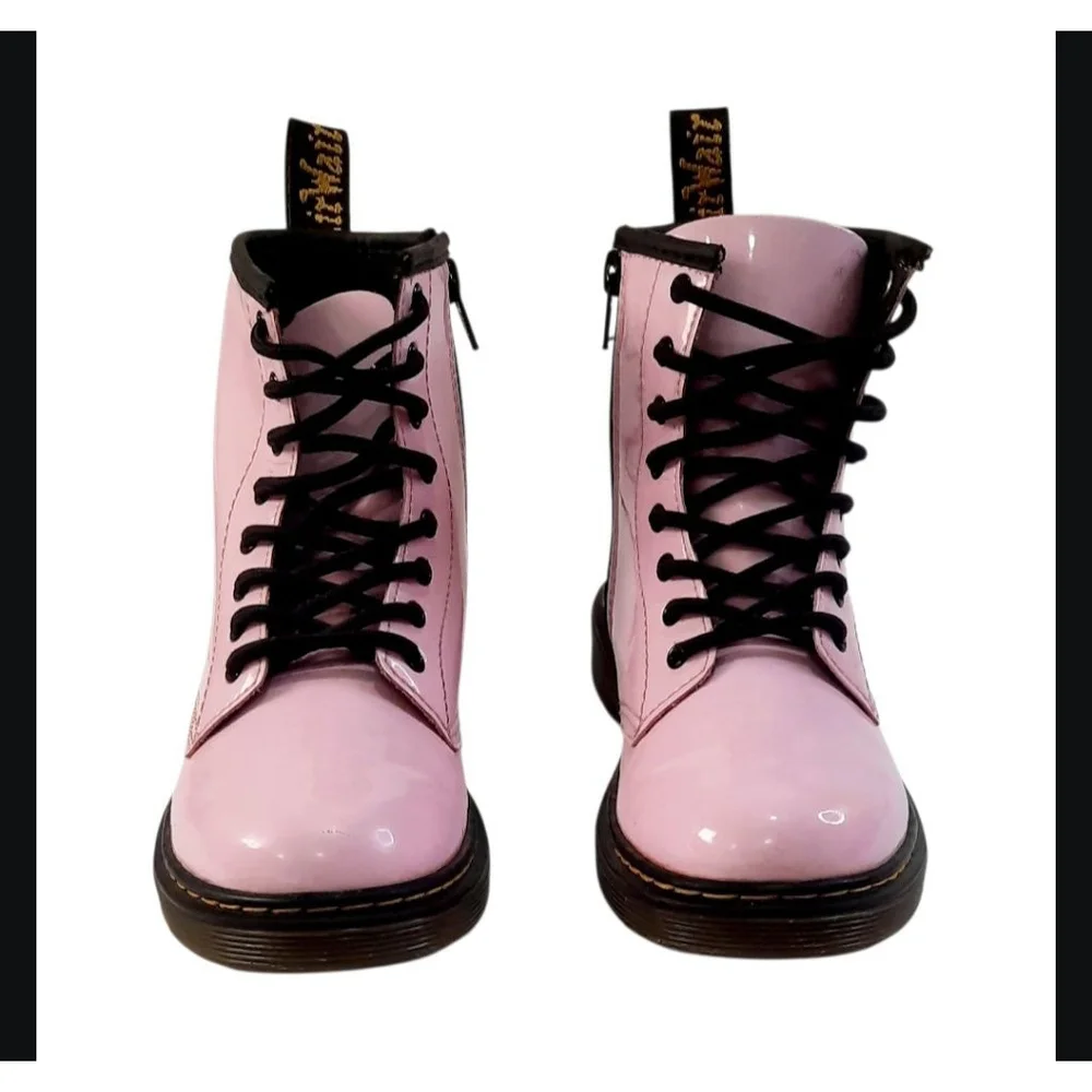 Dr. Martens Junior 1460 Patent Leather Lace Up Boots in Pale Pink. Size 3